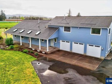 9864 Hoffman Rd, Monmouth, OR 97361