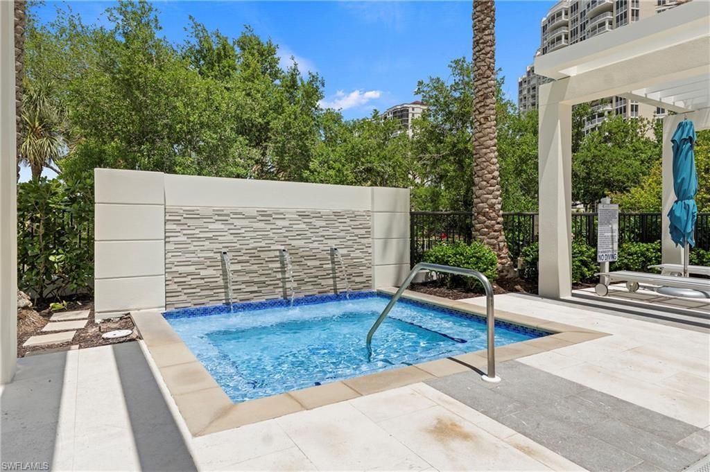 6897 Grenadier Blvd, Unit 1001, Naples, FL 34108 Photo