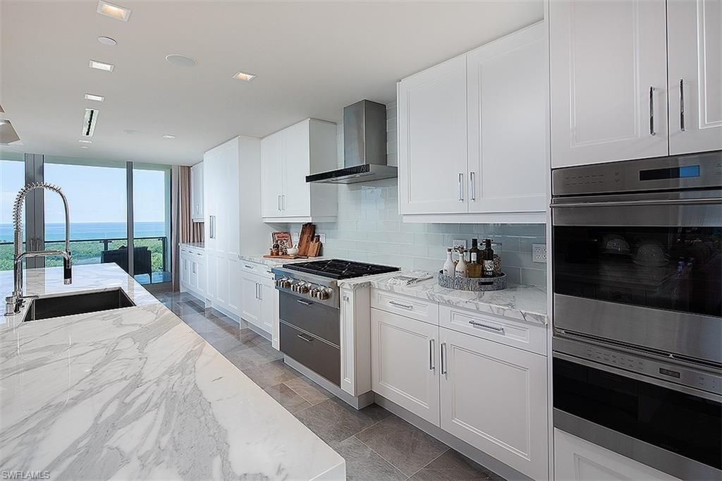 6897 Grenadier Blvd , Unit 1001, Naples, FL 34108 Photo