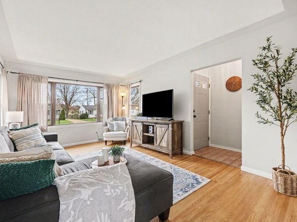 4929 Aleda Avenue SE, Grand Rapids, MI 49508