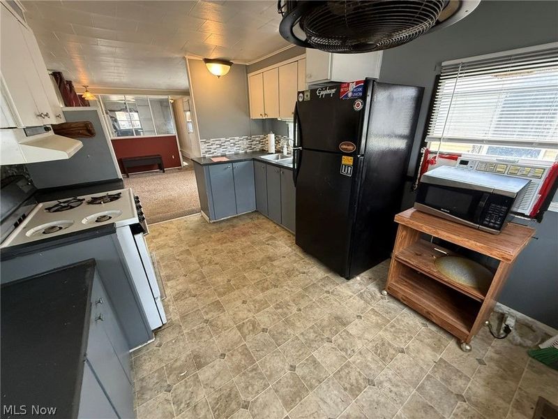 610 Karen Avenue NW, New Philadelphia, OH 44663 Photo 5