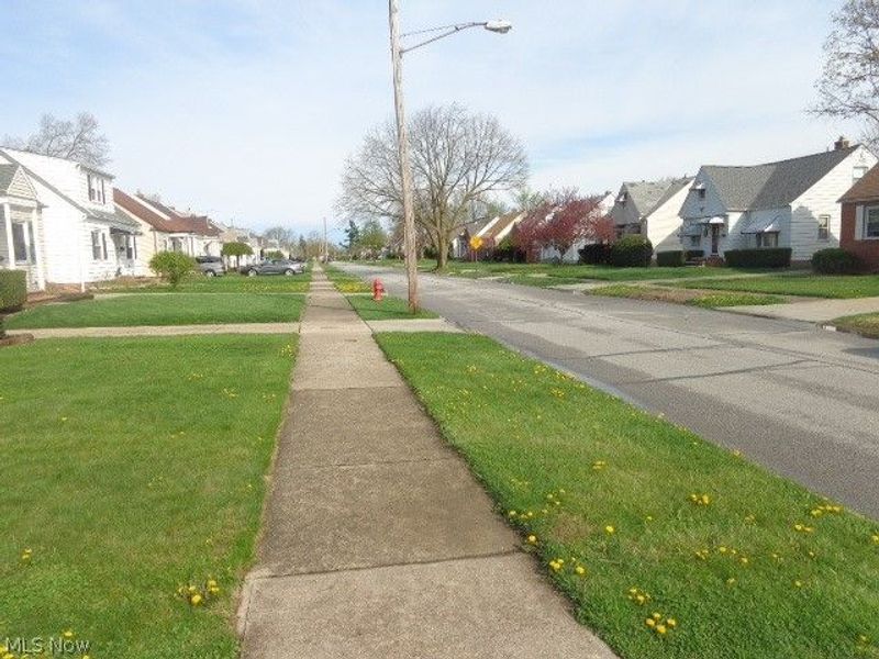 448 E 328th Street, Willowick, OH 44095 Photo 13
