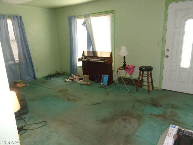 448 E 328th Street, Willowick, OH 44095 Photo 4