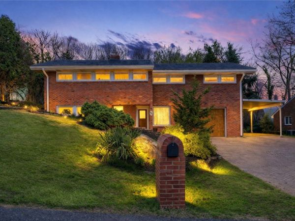 112 Maruth Dr , Pittsburgh, PA 15237