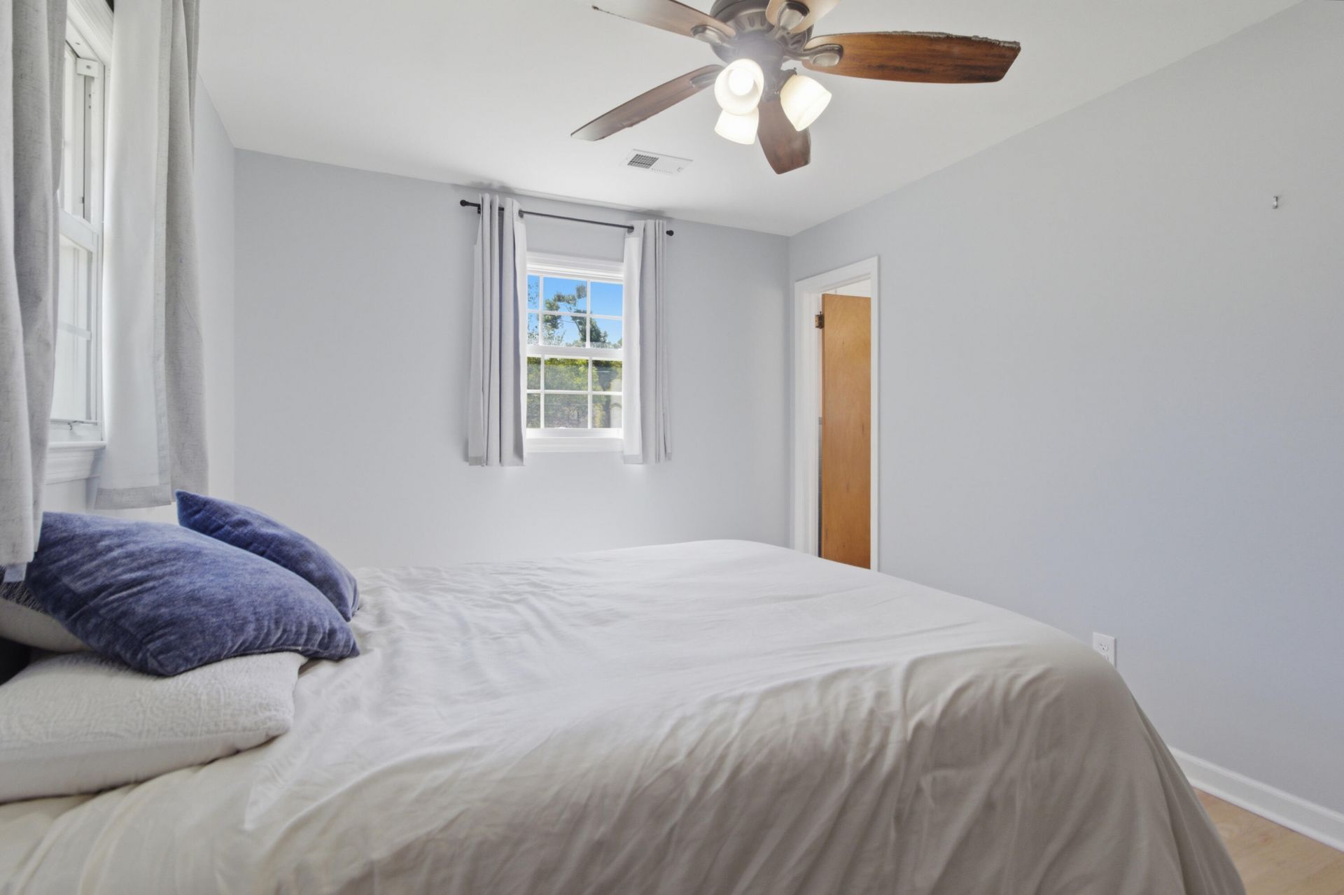 1084 Honeysuckle Lane Photo 20