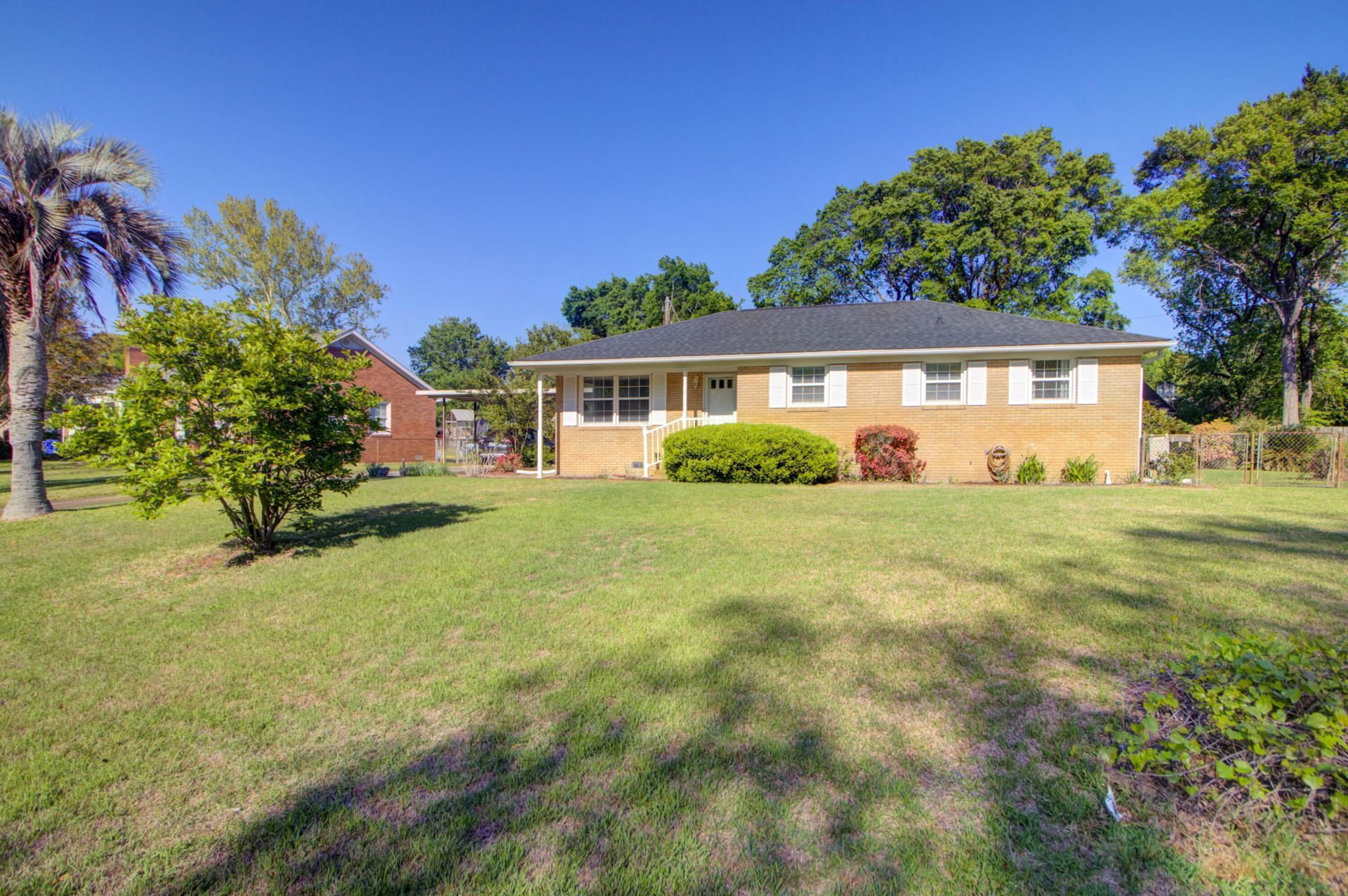 1084 Honeysuckle Lane Photo 36