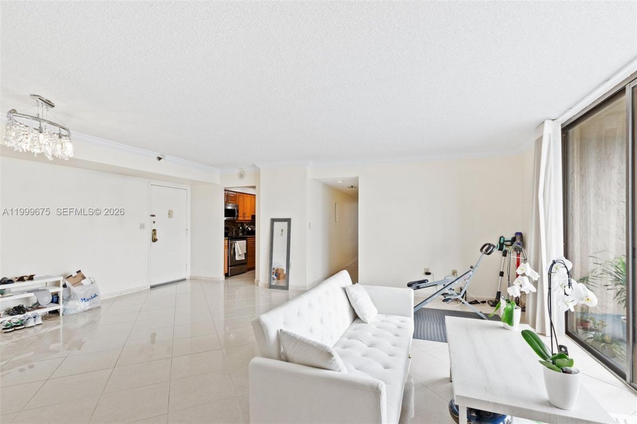 17600 N Bay Rd, Unit N701, Sunny Isles Beach, FL 33160 Photo