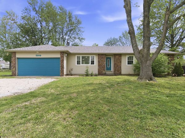 5300 S Allen Avenue, Battlefield, MO 65619