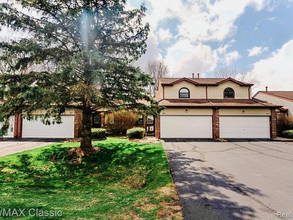 9039 E E Lake Road NW , Springfield Twp, MI 48348