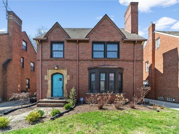 2588 Saybrook Road , University Heights, OH 44118