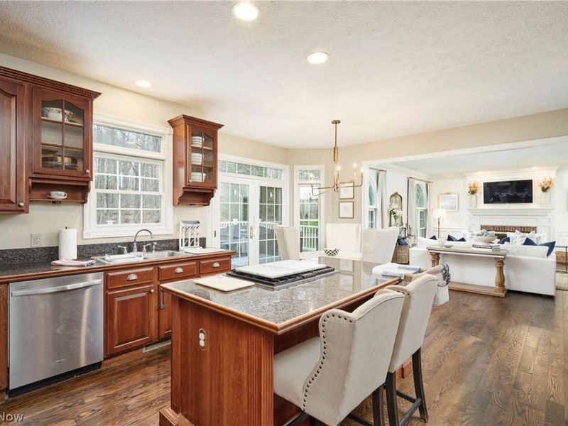 11137 Malvern Drive, North Royalton, OH 44133 Photo 2