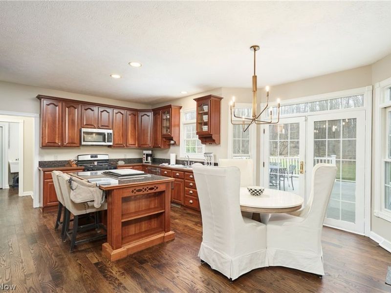 11137 Malvern Drive, North Royalton, OH 44133 Photo 4