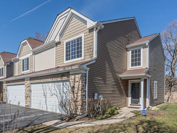 377 Locksley Drive , Streamwood, IL 60107