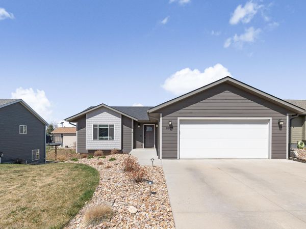 6674 CAMBRIDGE PL, Summerset, SD 57718