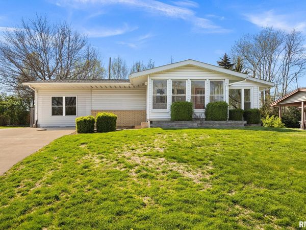 4913 N RONALD Road, Peoria, IL 61614