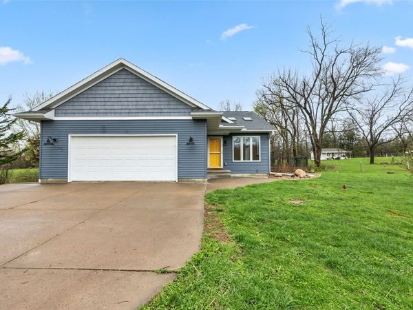 4802 McGowan Drive, Cedar Rapids, IA 52403