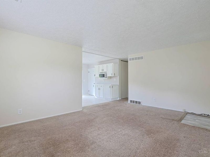 5061 Chantilly Drive, Delhi Twp, OH 45238 Photo 5