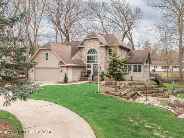 1455 Ivywood Drive, Okemos, MI 48864