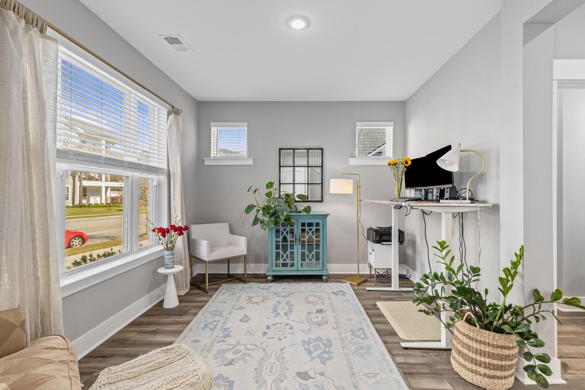 859 Hopewell Drive Photo 9