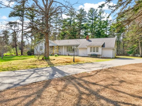 74 Tispaquin, Middleboro, MA 02346