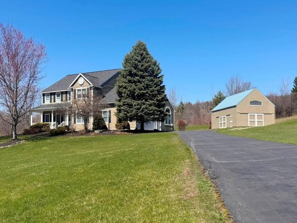 61 Indian Pipe Drive, Wynantskill, NY 12198