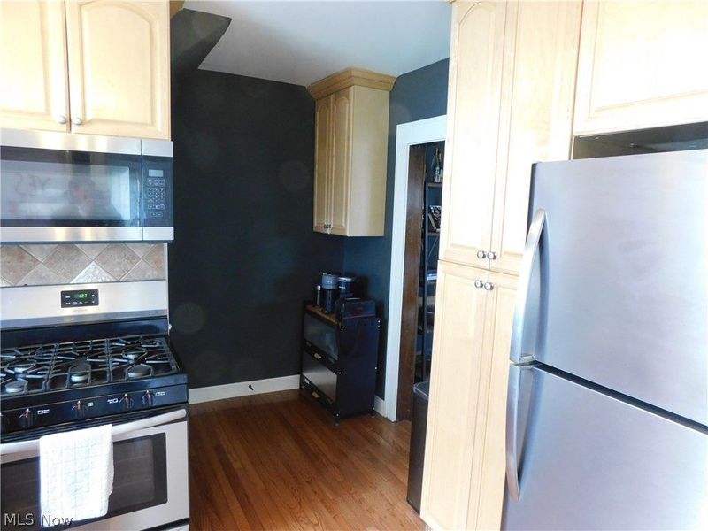 1915 34th Street NW, Canton, OH 44709 Photo 5