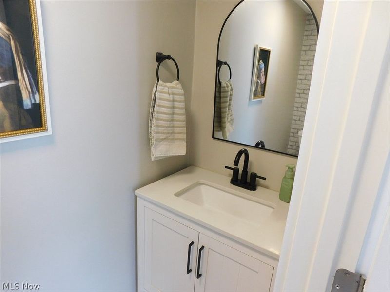 1915 34th Street NW, Canton, OH 44709 Photo 7