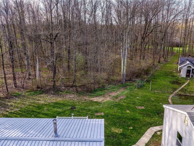 9540 Taylor May Road, Chagrin Falls, OH 44023 Photo 2