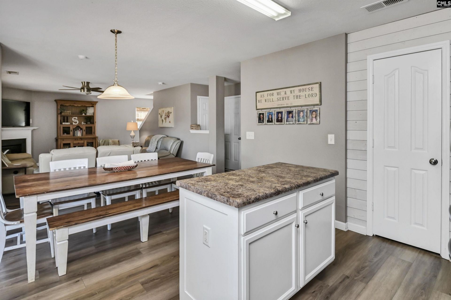 207 Bantam Place  Photo 9