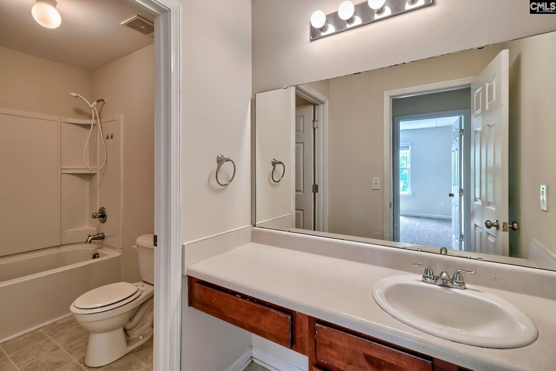 121 Mews Way Photo 32