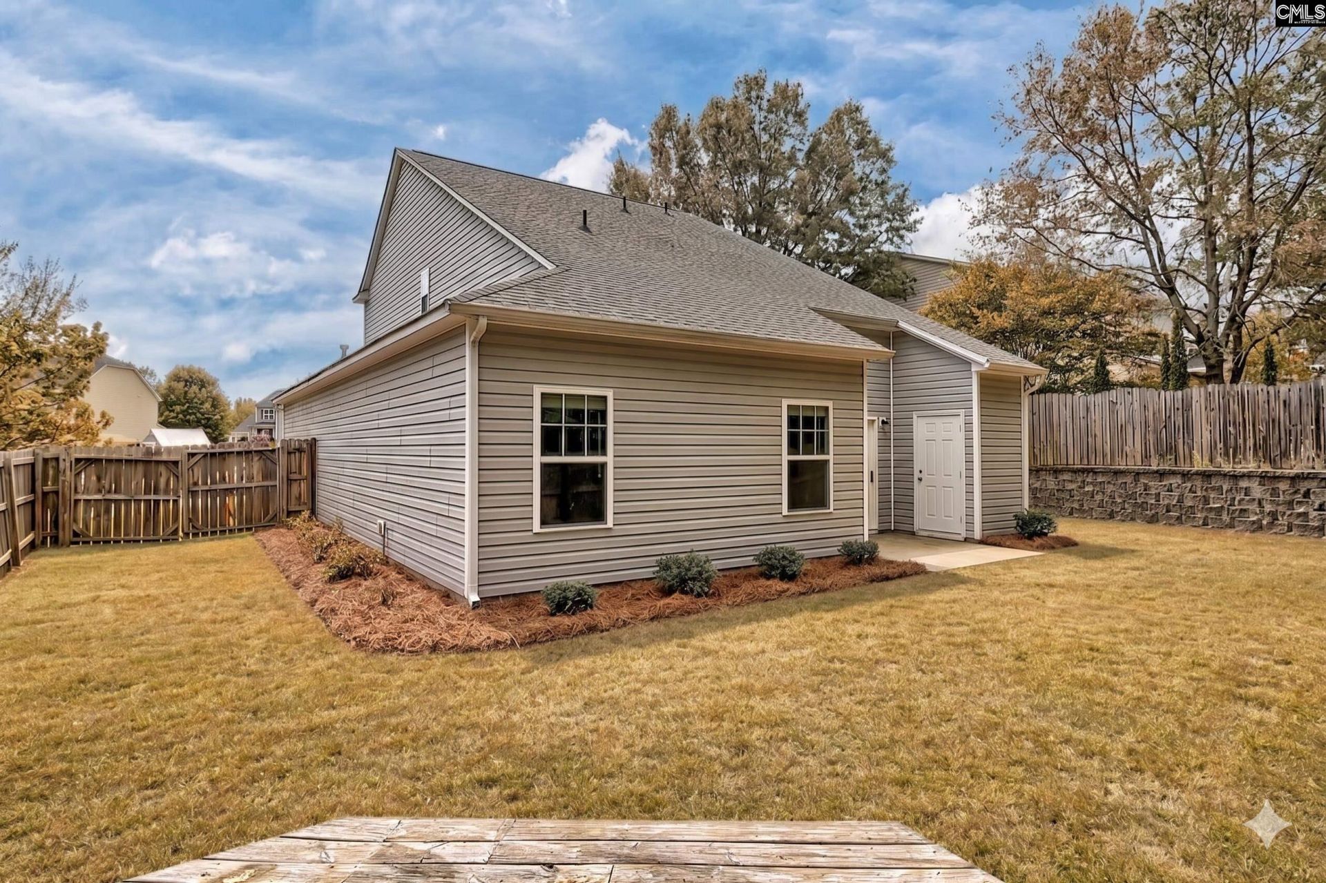 121 Mews Way Photo 4