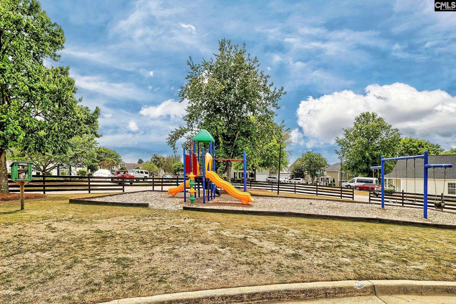 121 Mews Way  Photo 32