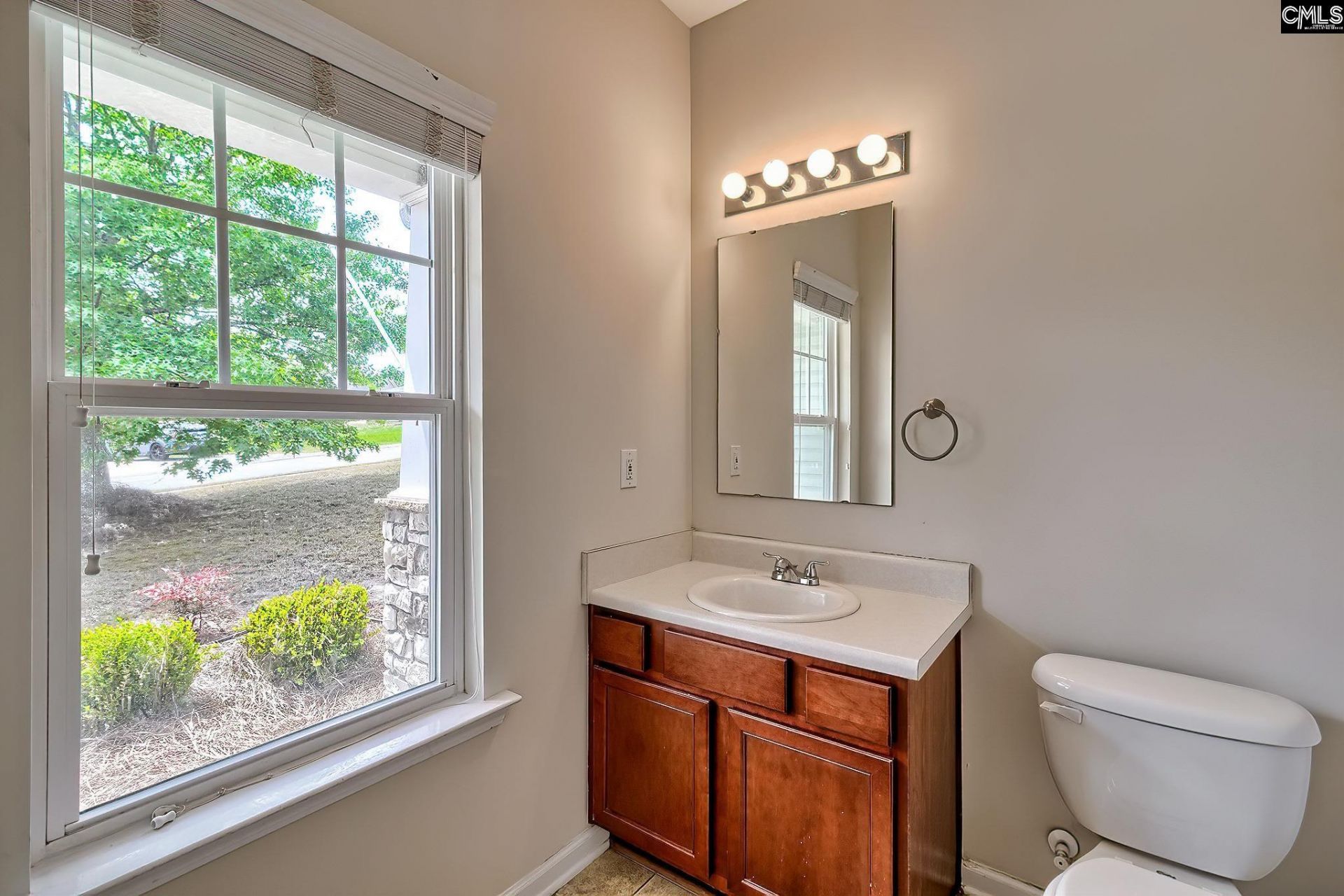 121 Mews Way Photo 7