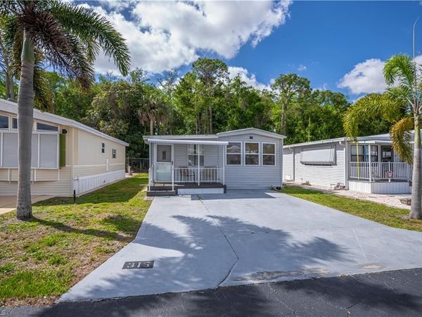 315 Fountain View BLVD, NORTH FORT MYERS, FL 33903
