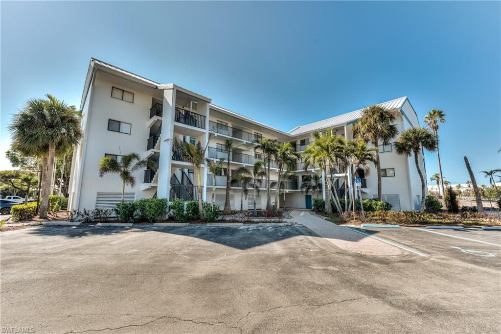 3233 Tennis Villas, Captiva, FL 33924 Photo