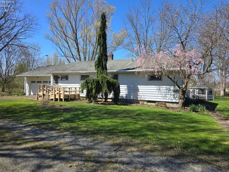 2420 Bogart Road, Huron, OH 44839 Photo 6