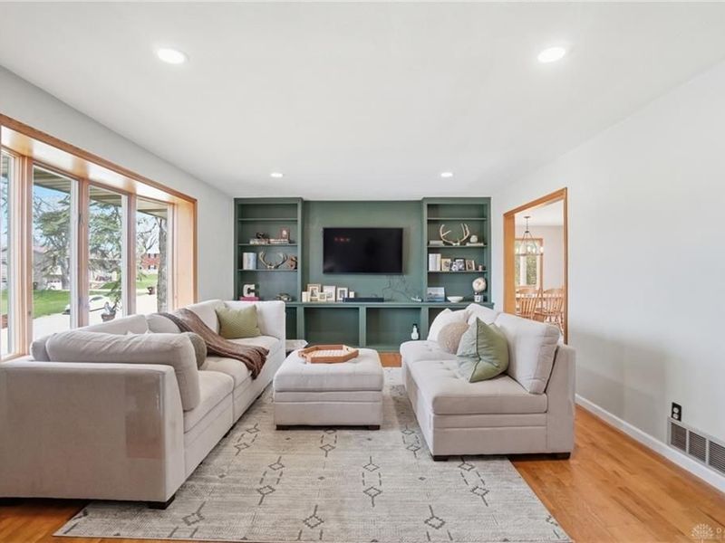 334 Harpwood Drive, Franklin, OH 45005 Photo 5