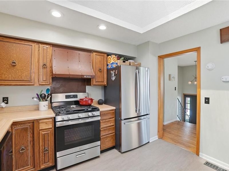 334 Harpwood Drive, Franklin, OH 45005 Photo 9