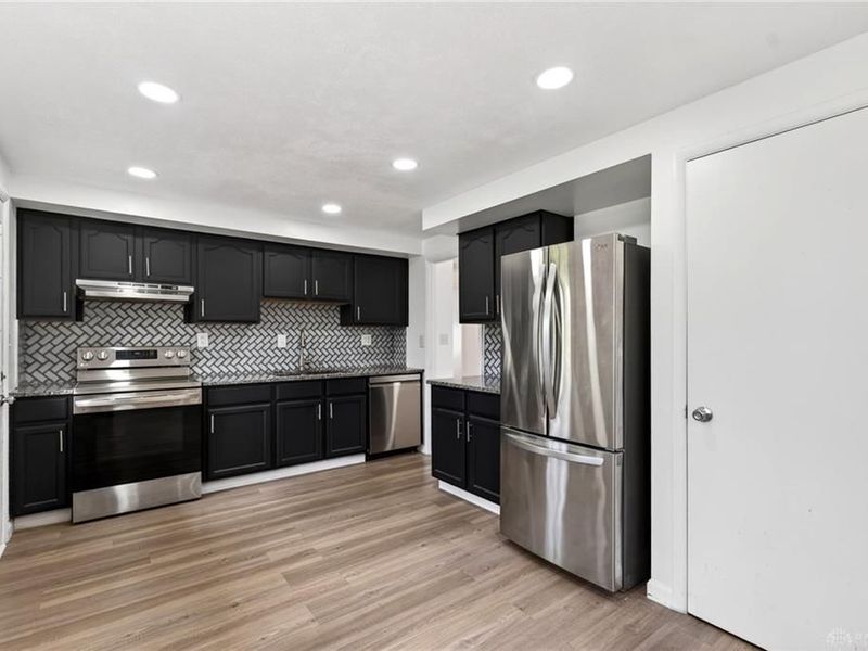 4444 Seville Drive, Englewood, OH 45322 Photo 13