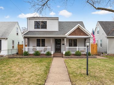 2829 Hampshire Avenue S, Saint Louis Park, MN 55426