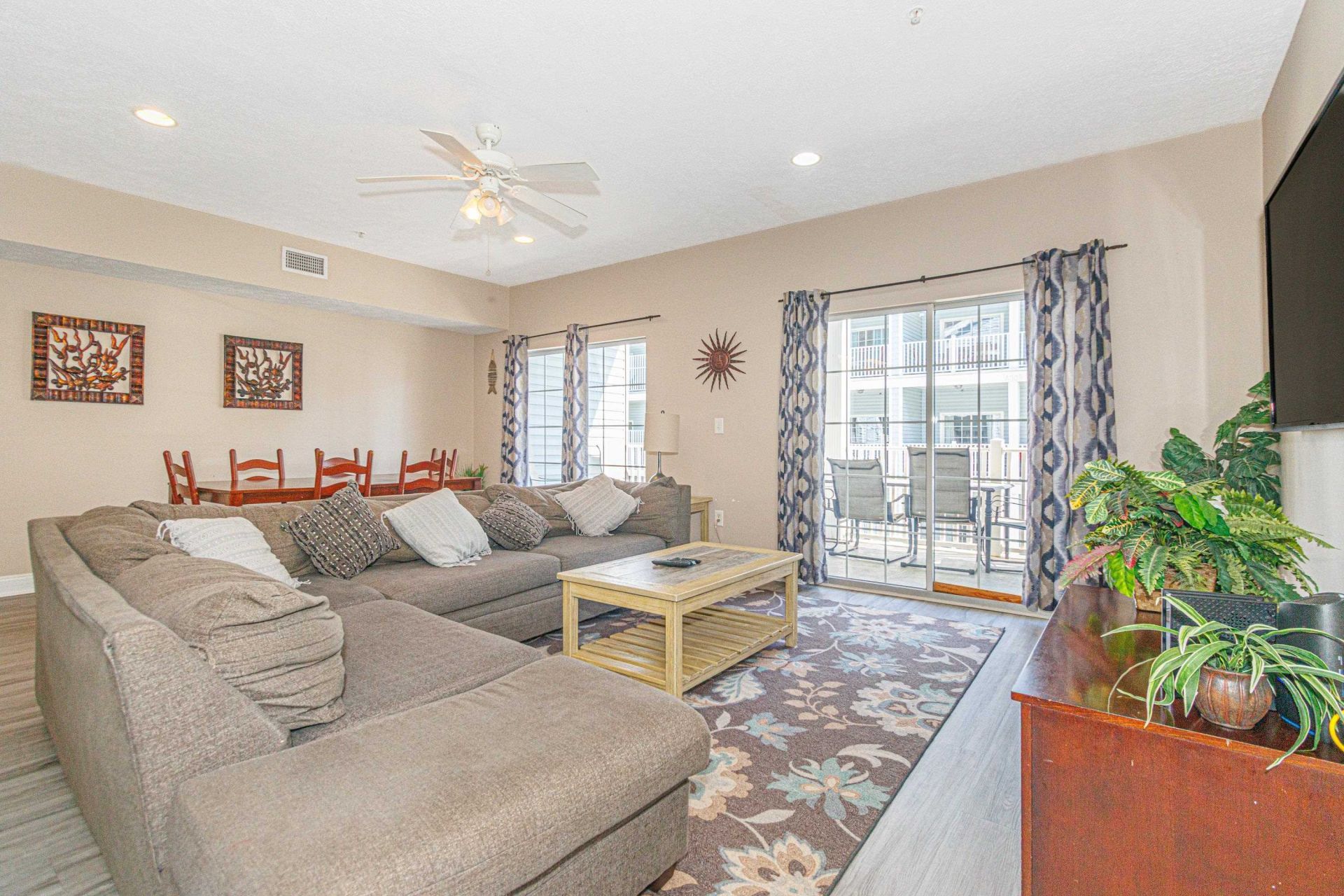 704 S Ocean Blvd. Photo 5