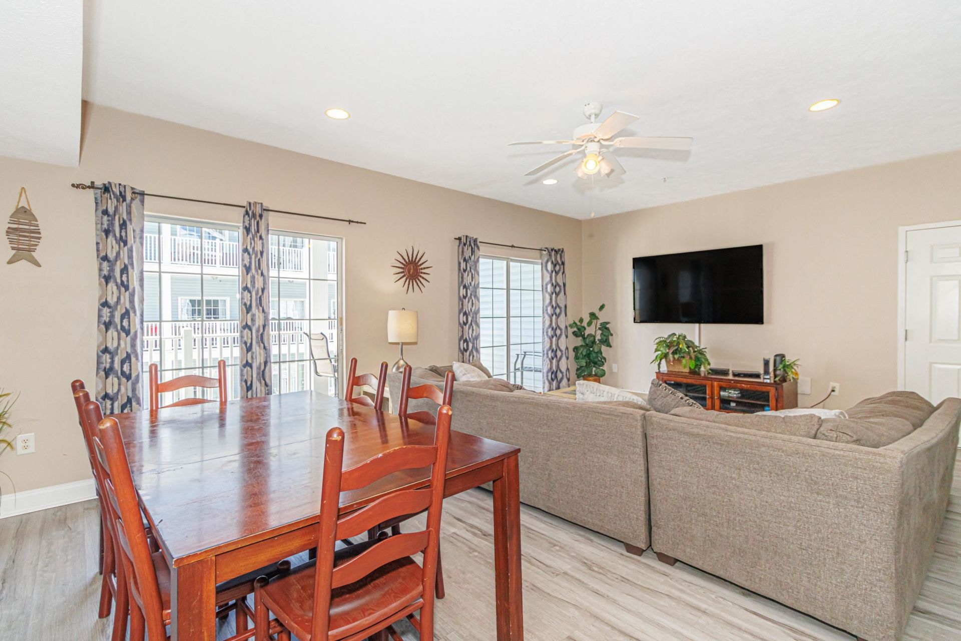 704 S Ocean Blvd. Photo 6