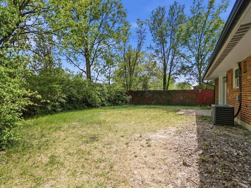 12128 Benadir Road, Springdale, OH 45246 Photo 29