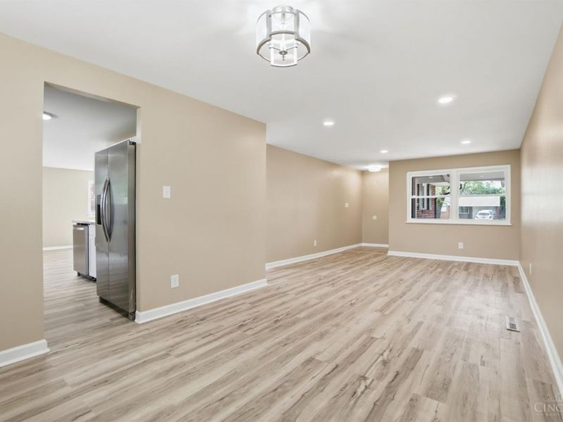 12128 Benadir Road, Springdale, OH 45246 Photo 7