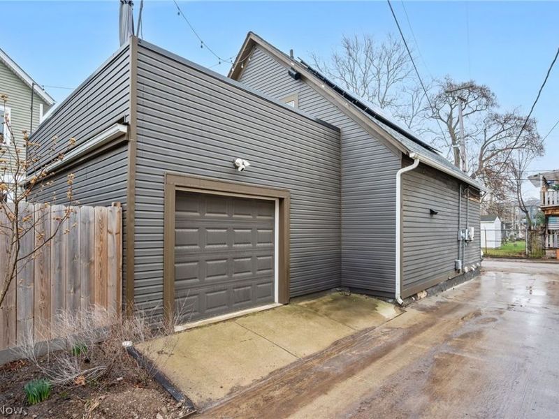 3508 Siam Avenue , Cleveland, OH 44113 Photo 3