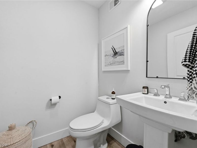 3508 Siam Avenue , Cleveland, OH 44113 Photo 32