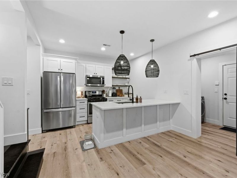 3508 Siam Avenue , Cleveland, OH 44113 Photo 8