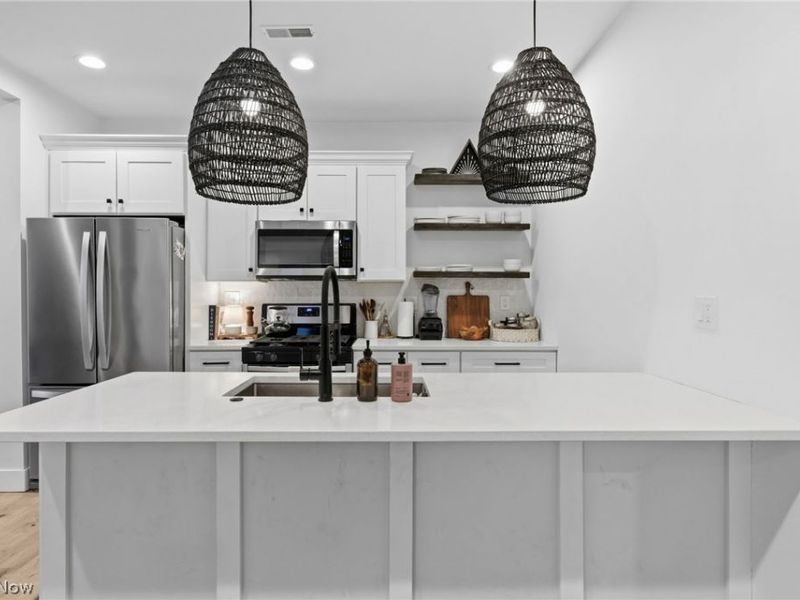 3508 Siam Avenue , Cleveland, OH 44113 Photo 9