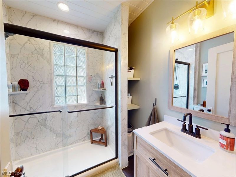 2320 Bellfield Avenue , Cleveland Heights, OH 44106 Photo 21