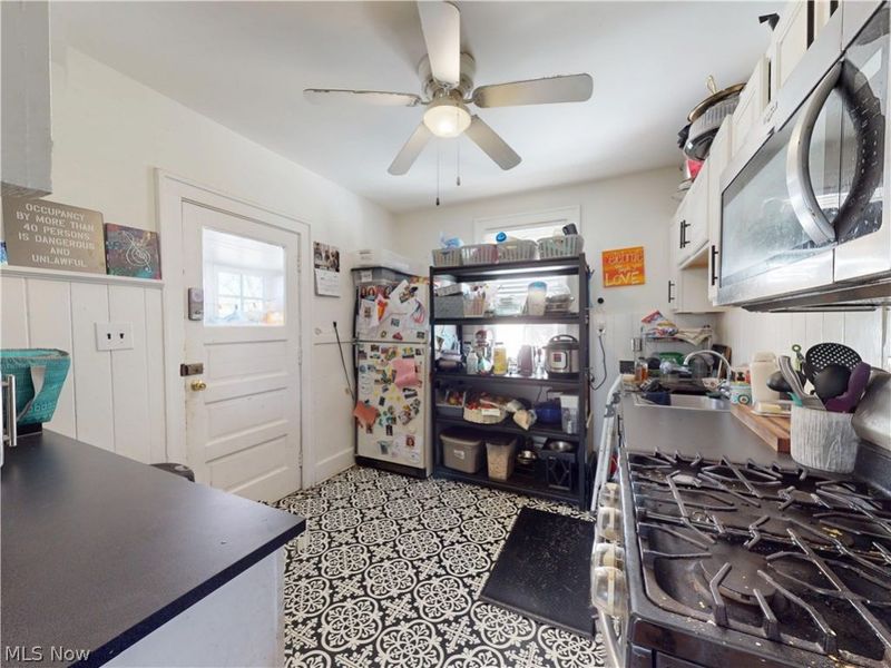 2320 Bellfield Avenue , Cleveland Heights, OH 44106 Photo 30